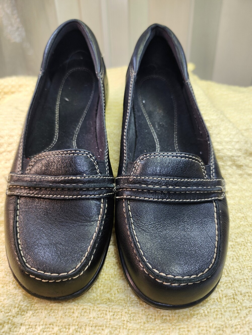 Clarks Black Leather Women's Penny Loafers